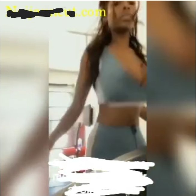 Pretty Ghana Babe Shows her Big Naked Boobs in Gym
