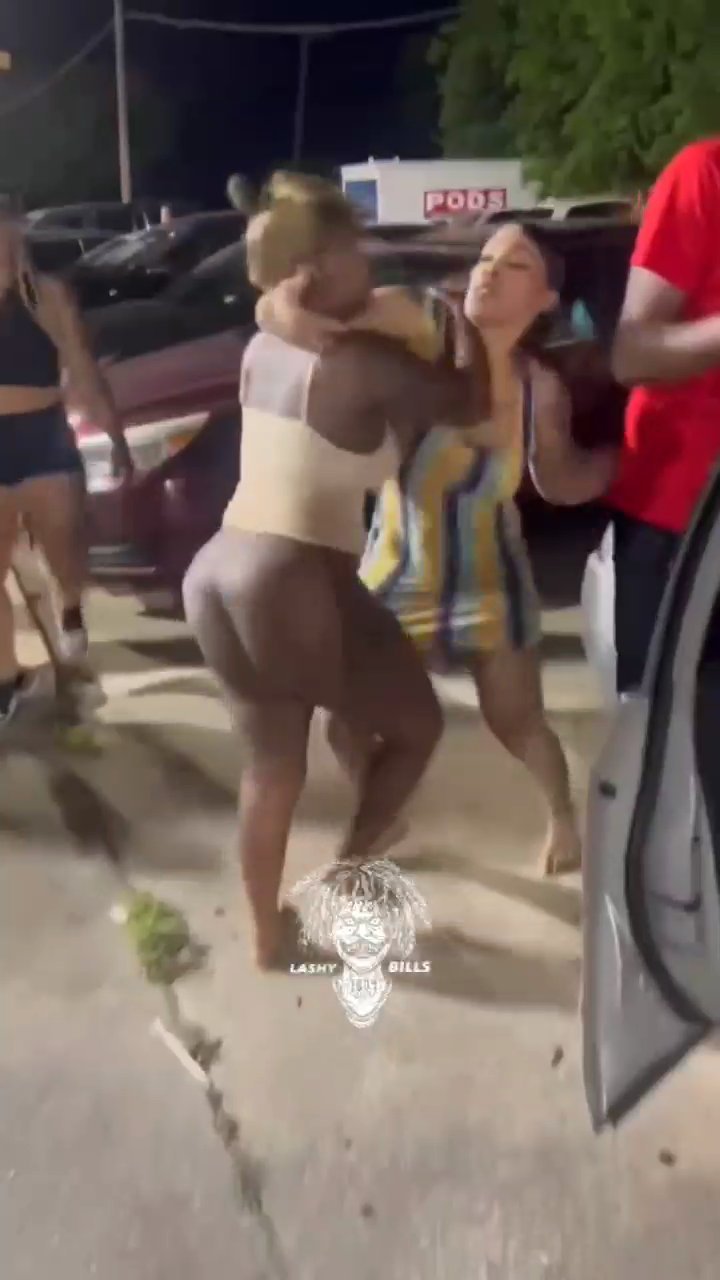 Black girl with huge ass exposed as she get into fight and got Stripped Naked