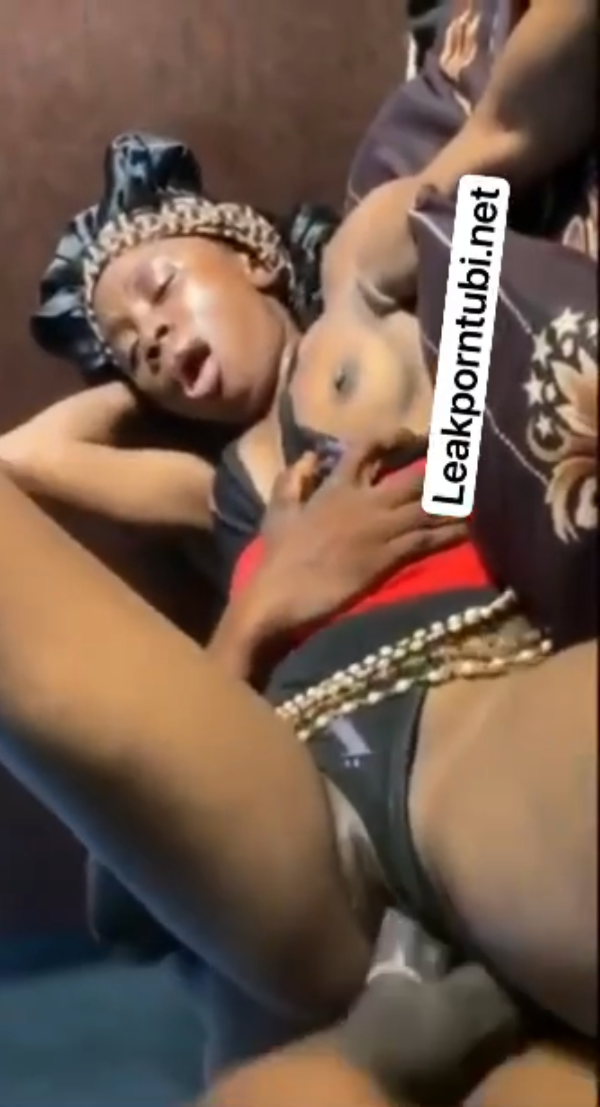 My neighbor girlfriend loves big cock