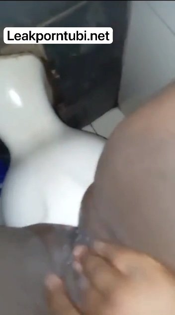 Wet pussy drip