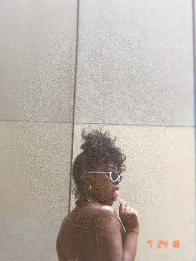Beautiful ebony teen nude leak 
